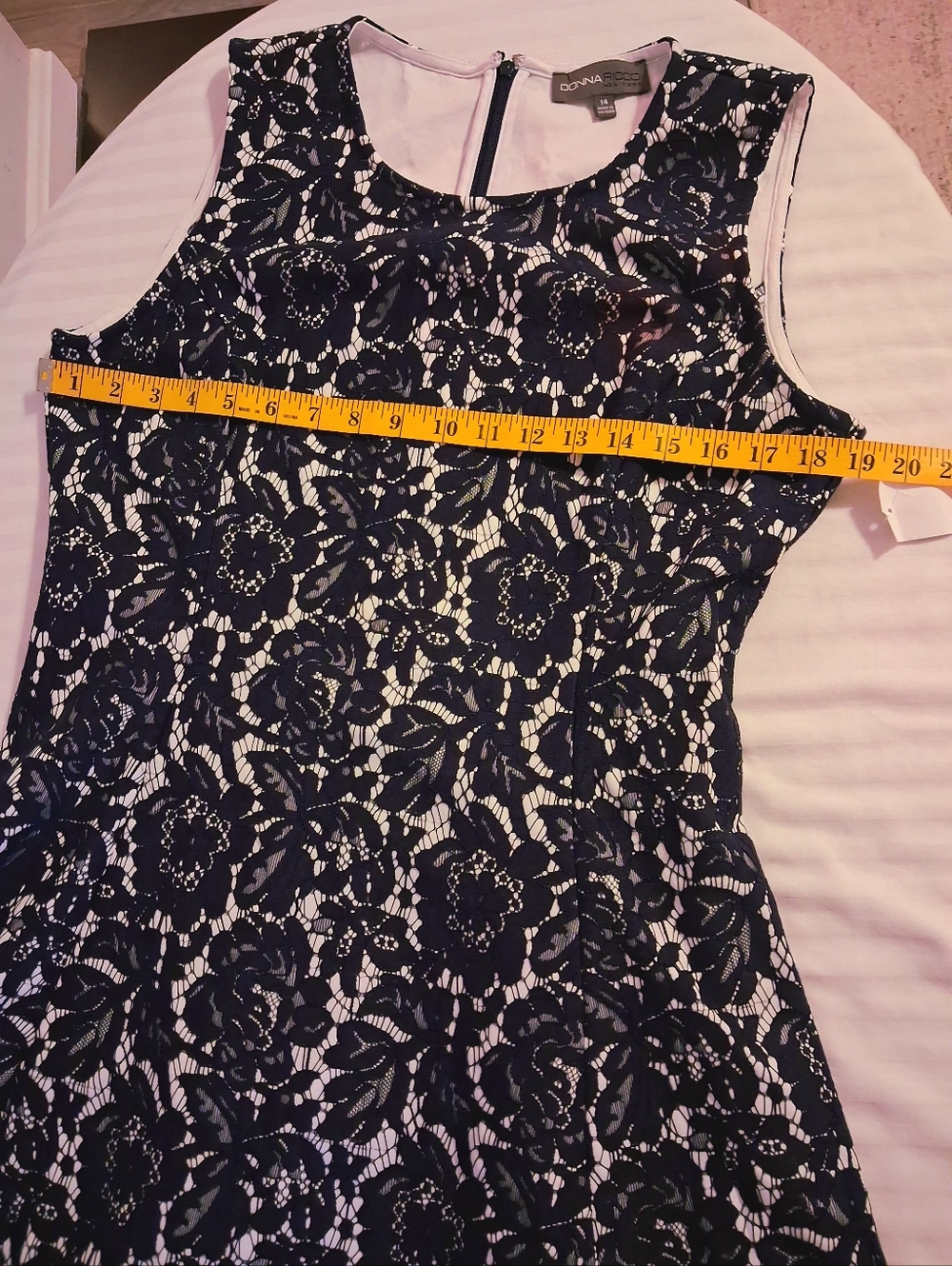 Donna Ricco Navy Lace Midi Dress with Ivory Underlay Size 14 - Picture 6 of 10